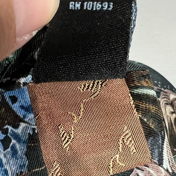 VTG Eagle Wings John Q Wright Artist 100% Silk Neck Tie Bass Fishing Action - Picture 7 of 7